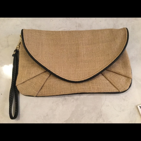 Burlap with black leather trim wristlet - Picture 3 of 5